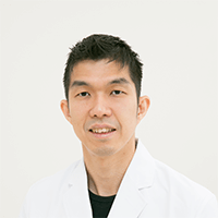 泌尿科医　窪田先生
