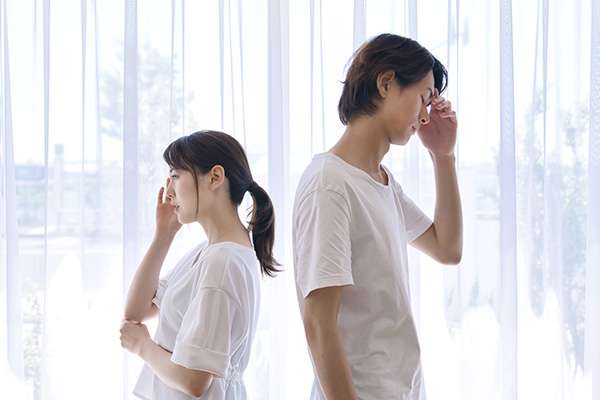 口腔カンジダはキスでうつるの？
